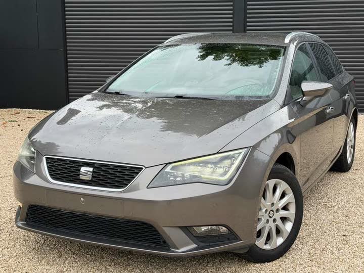 SEAT Leon ST 1.6 CR TDi — 7390 Quaregnon