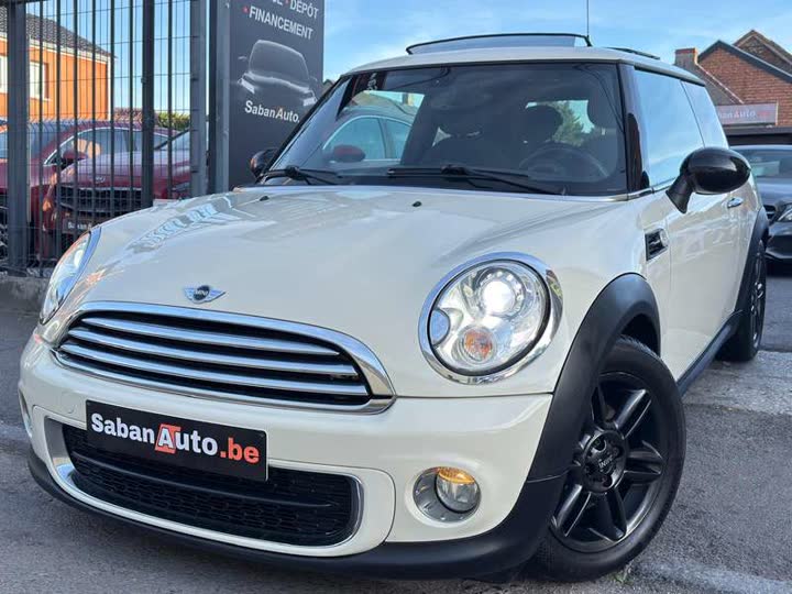 MINI One D — 7390 Quaregnon